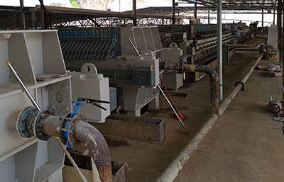 環(huán)保問題日益嚴(yán)重，洗沙零排放廂式污泥壓濾機(jī)