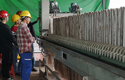 污泥壓濾機廠家教您如何保養廂式污泥壓濾機