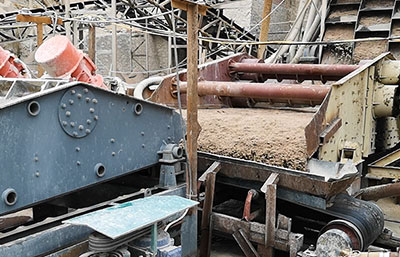 選用什么設備處理尾礦污泥廢水比較好