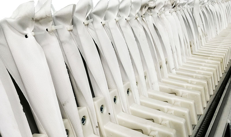 污水處理壓濾機濾布的清洗和保養方式